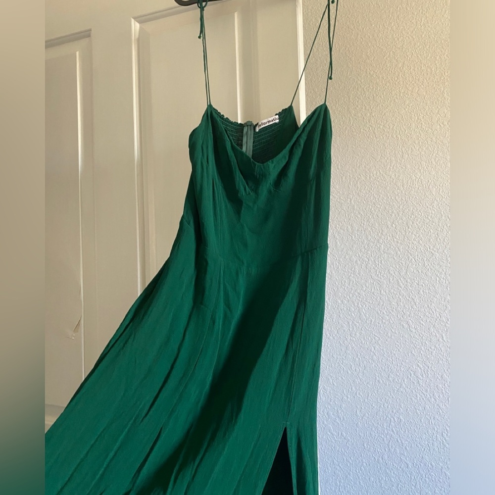 Reformation Juliette Dress. Size 8. Worn once. In great condition.